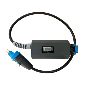 SimplEV Stromzähler mit IP55 T13 Stecker und Steckdose.